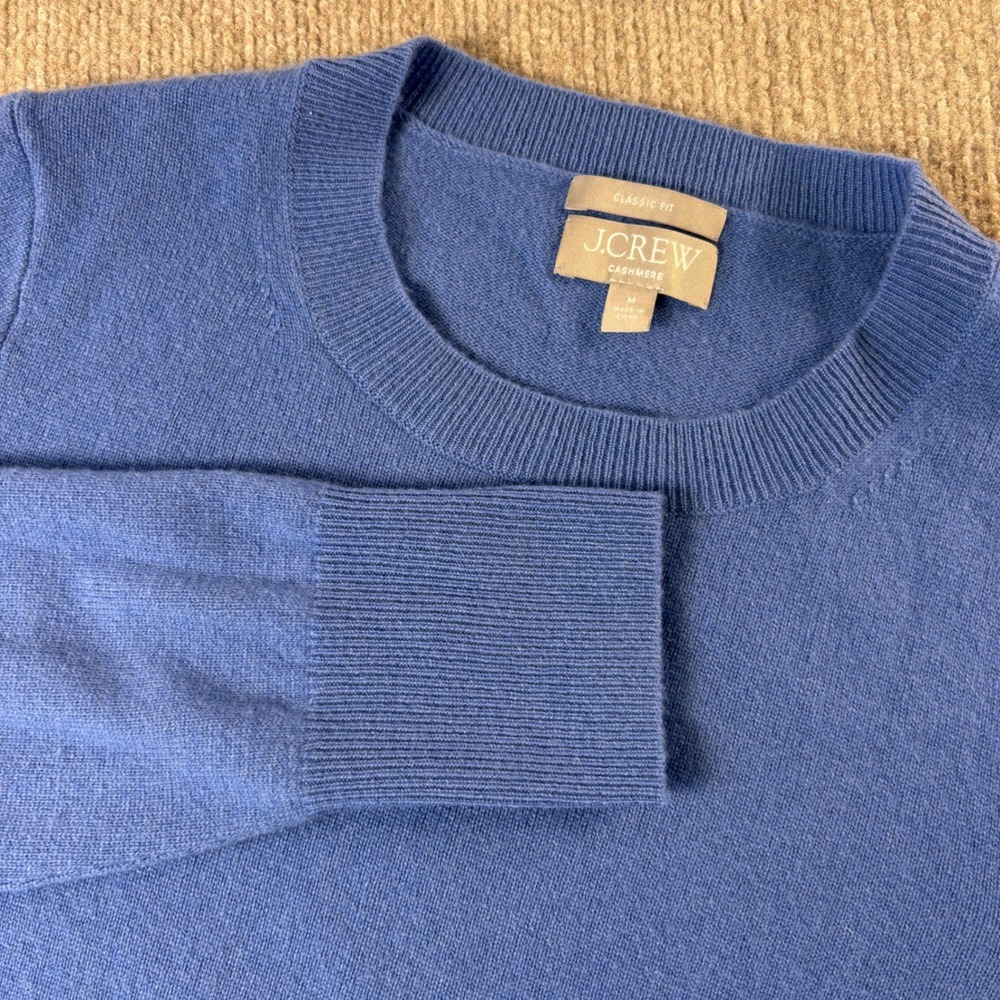 J. Crew Light Blue Classic Fit 100% Cashmere Sweater Women's Size Medium EUC